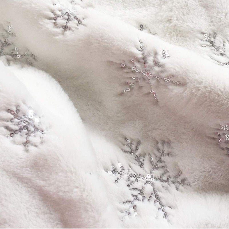 DegGod Plush Christmas Tree Skirts, 48 inches Luxury Snowy White Faux Fur Xmas Tree Base Cover Mat with Silver Snowflakes for Xmas New Year Home Party Decorations - Image 2